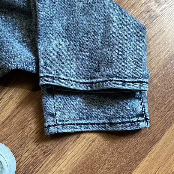 33x32 Black-wash American Eagle Flex Jeans - Picture 4 of 13